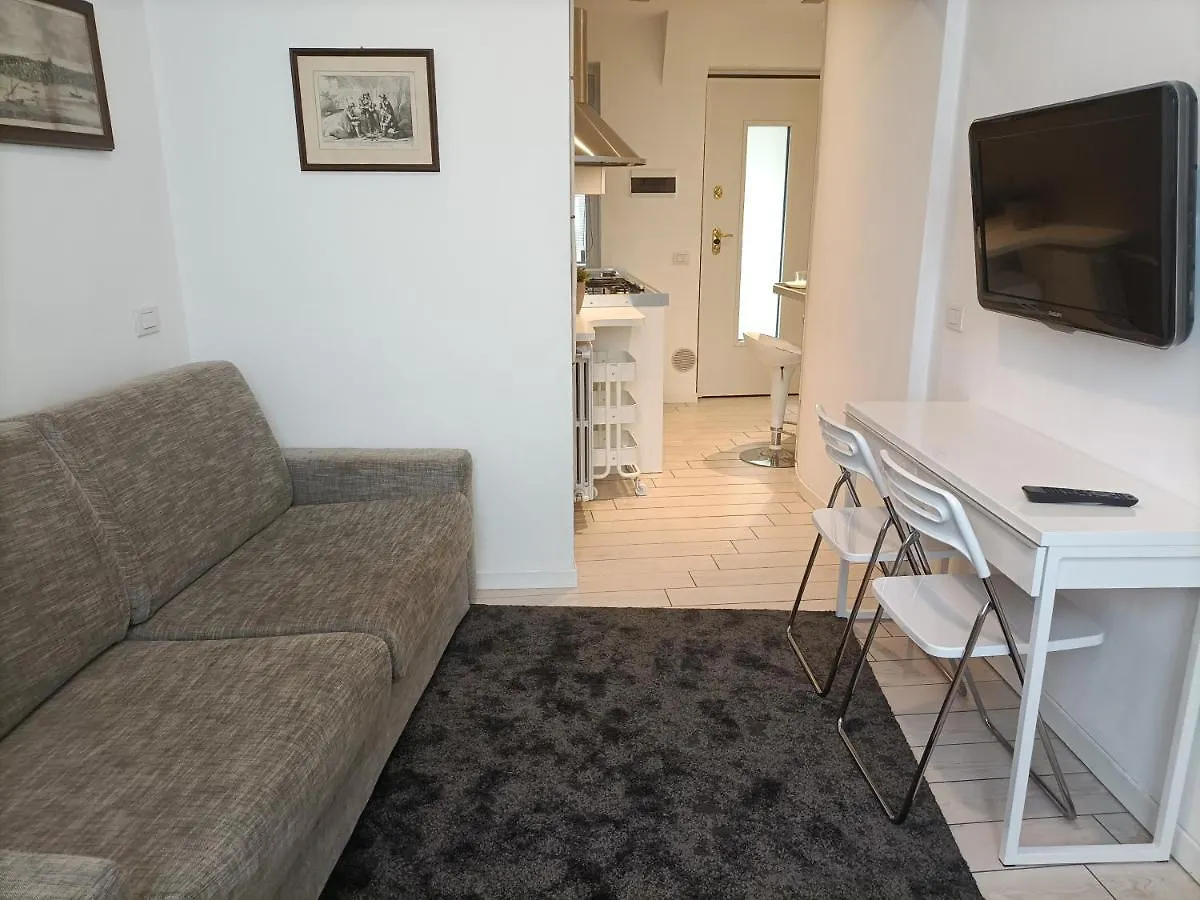 Be My Guest In Citta' Alta Charme&Relax Apartment Bergamo Italy